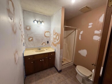 151 N Gambrell St (7)