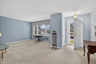 2081 Dogwood Dr, Lexington, KY 40504 - photo 4