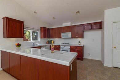 Kitchen bar