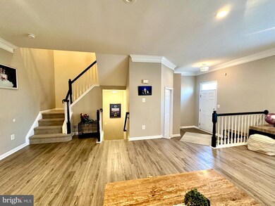 42768 Locklear Terrace, Chantilly, VA 20152 - photo 2