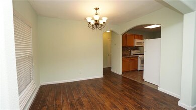 228 E Boyd St, Bonham, TX 75418 - photo 6