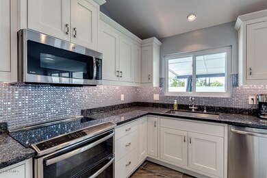 Upgraded stainless steel appliances
