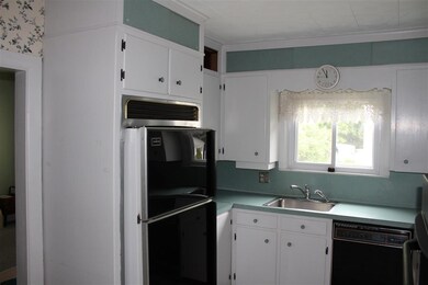 1 Brookside Ave, Claremont, NH 03743 - photo 2