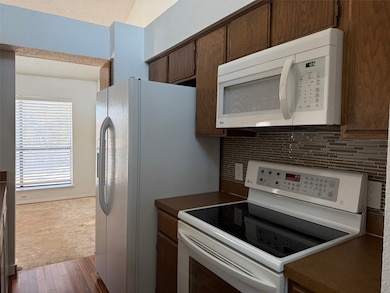 6723 Eastridge Dr unit 109B, Dallas, TX 75231 - photo 5