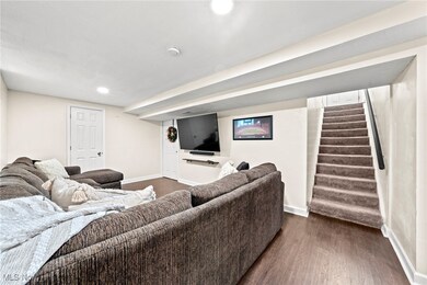 151 Kreiner Ave, Akron, OH 44312 - photo 3