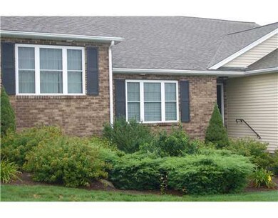 34 Sweet Pea Dr, Cranston, RI 02921 - photo 2