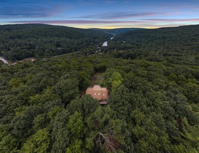 117 Partridge Ln, Rowland, PA 18457 - photo 3