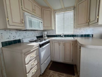 10422 N Frontage Rd unit 369, Yuma, AZ 85365 - photo 6