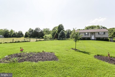 319 Hollida Ln, Martinsburg, WV 25404 - photo 6