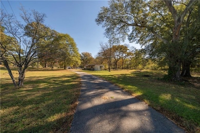 22 E Iron Belt Rd SE, Cartersville, GA 30120 - photo 3