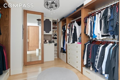 32 Gramercy Park S unit 12-DG, New York, NY 10003 - photo 6