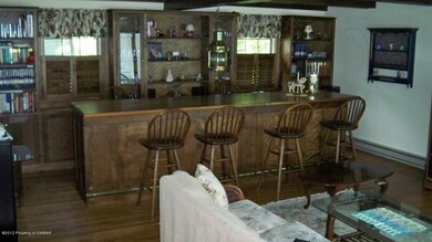 1320 Meeker Rd, Dallas, PA 18612 - photo 3