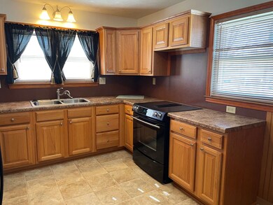 321 S Front St, Virginia, IL 62691 - photo 2