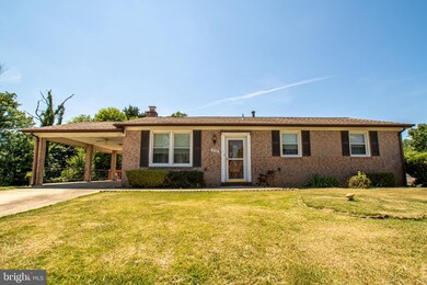 5733 Janice Ln, Temple Hills, MD 20748 - photo 2