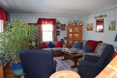 28 Dodge St, Rochester, NH 03867 - photo 6