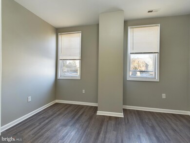 300 W Chesapeake Ave, Towson, MD 21204 - photo 7