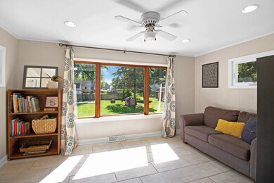 508 S Calumet Ave, Aurora, IL 60506 - photo 6