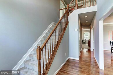 12987 Torchlight Dr, Woodbridge, VA 22193 - photo 2