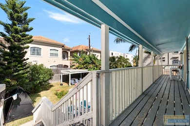 104 E Oleander St unit 1, South Padre Island, TX 78597 - photo 2