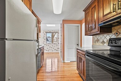 46 Banbury Ave, Waltham, MA 02451 - photo 6