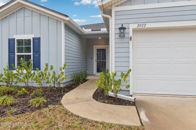 20-web-or-mls-Firethorn Ave-004