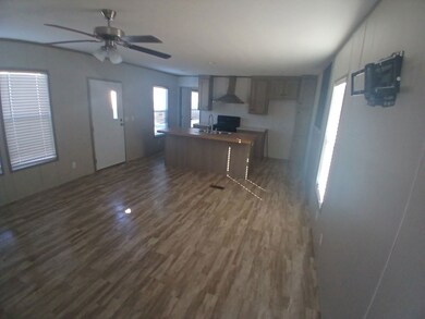 3803 Highway 180 E Trlr 26 unit 26, Mineral Wells, TX 76067 - photo 3