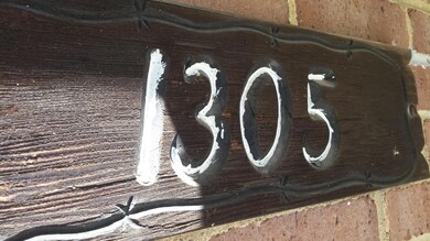 1305