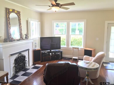 601 601 Troup, Tyler, TX 75701 - photo 2