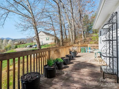 340 Carolina Pines Ct, Leicester, NC 28748 - photo 6