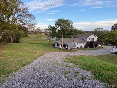 110 Kingsdale Dr, Statesville, NC 28625 - photo 7