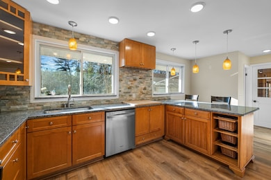 453 Route 101, Bedford, NH 03110 - photo 6