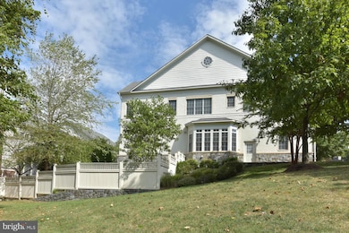 2160 Royal Lodge Dr, Falls Church, VA 22043 - photo 5