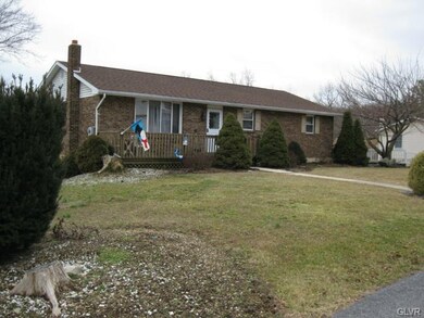 2238 Skyline Dr, Slatington, PA 18080 - photo 3
