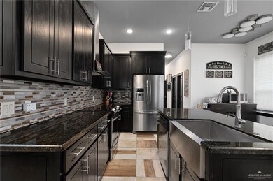 2511 W Jordan Dr, Edinburg, TX 78539 - photo 7