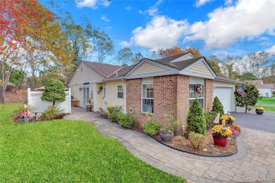 14 Chipmunk Trail, Coram, NY 11727 - photo 3