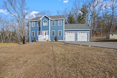 172 Johnny Appleseed Ln, Leominster, MA 01453 - photo 2