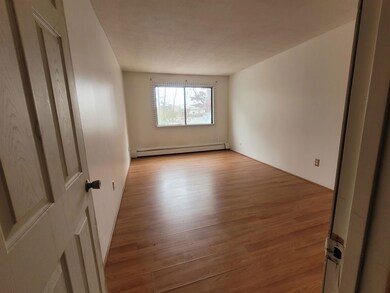 8 Lancelot Ct unit 14, Salem, NH 03079 - photo 7