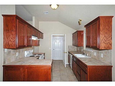 4007 Goshawk Dr, Norman, OK 73072 - photo 4