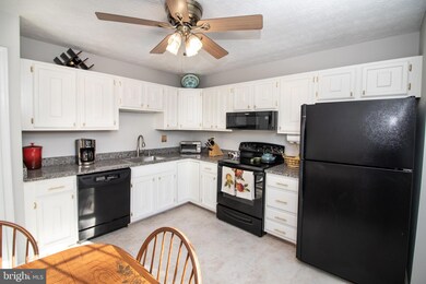 9434 Fens Hollow, Laurel, MD 20723 - photo 4