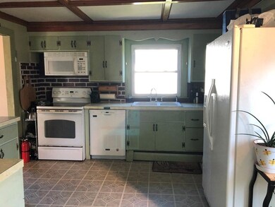 27 Orange St, Milford, MA 01757 - photo 2