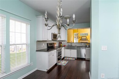 555 Pate Dr, Fort Mill, SC 29715 - photo 4