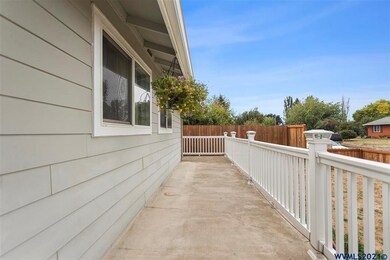 1125 S 4th St, Independence, OR 97351 - photo 2