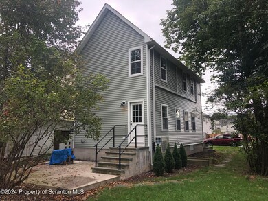 615 Penn Ave unit L 4, Mayfield, PA 18433 - photo 2