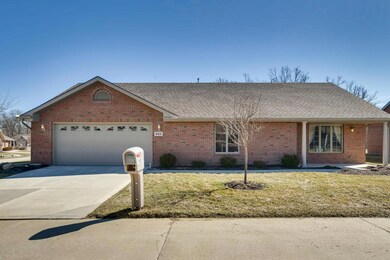 825 Hickory Hill Dr unit 825, Marysville, OH 43040 - photo 2