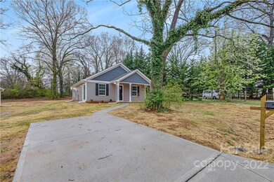 619 Poplar St, Statesville, NC 28677 - photo 4