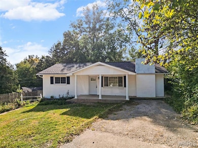 5916 Roger Rd, House Springs, MO 63051 - photo 3