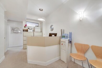 115 E 61st St unit 10A, New York, NY 10065 - photo 2