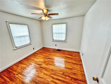 516 S 23rd St unit 518, Allentown, PA 18104 - photo 6