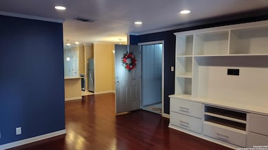 100 Lorenz Rd unit 302, San Antonio, TX 78209 - photo 3