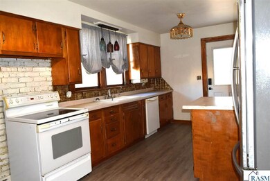 240 Cleveland Ave W, Winnebago, MN 56098 - photo 6